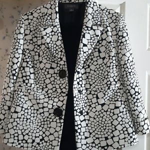 Liz Claiborne matching pants suit in navy. Sz:14US